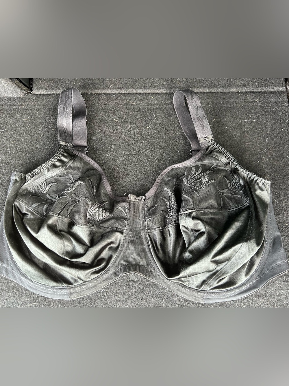 Elomi Black Embroidered Full-Coverage Bra